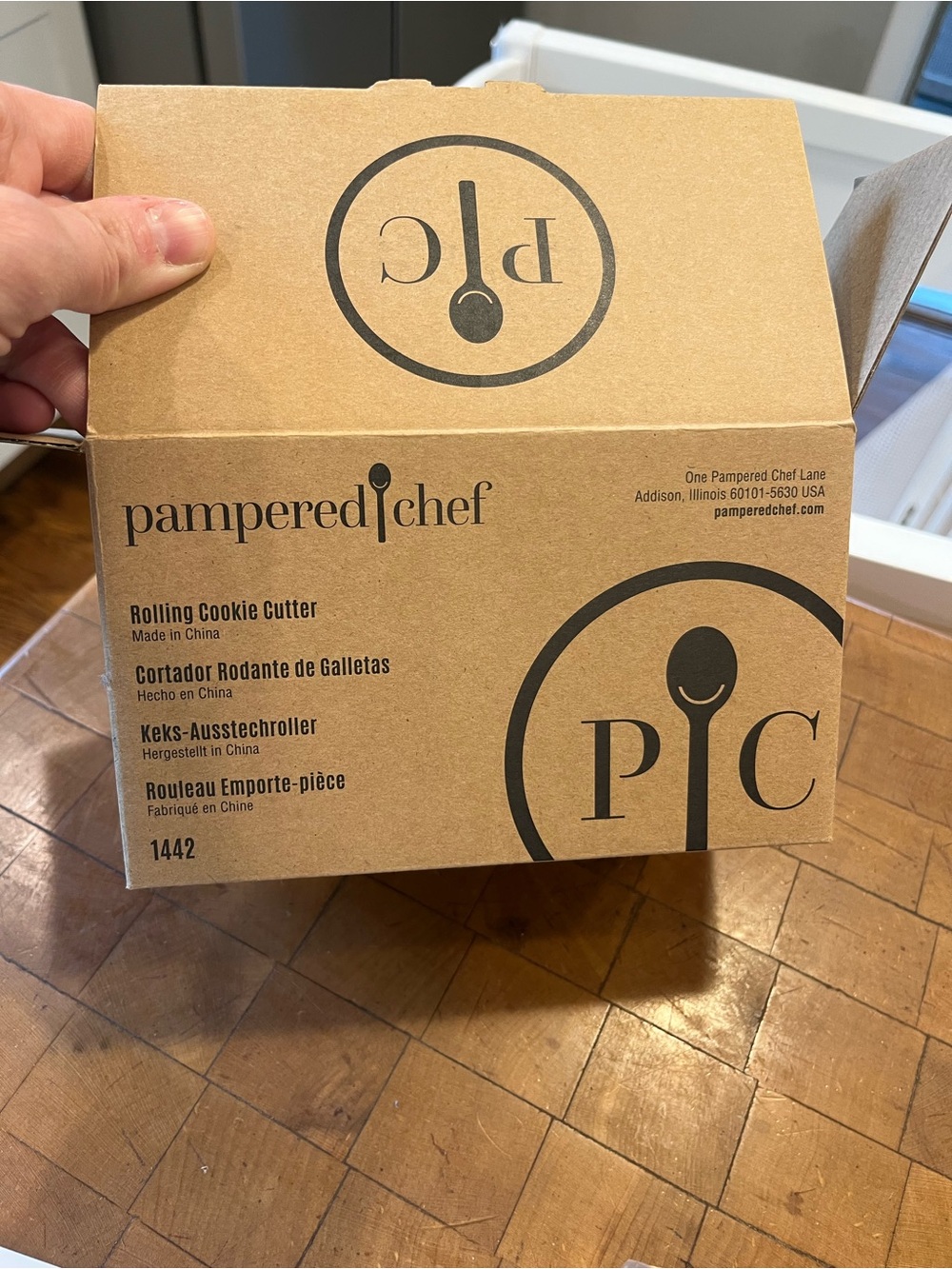 Pampered Chef Rolling Cookie Cutter - Picture 5 of 5